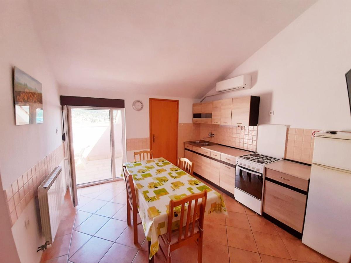Apartments Izabela Muzic-Fornaric Cres Εξωτερικό φωτογραφία