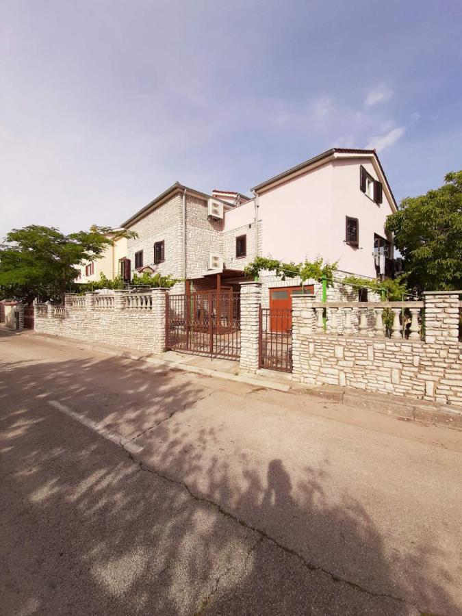 Apartments Izabela Muzic-Fornaric Cres Εξωτερικό φωτογραφία
