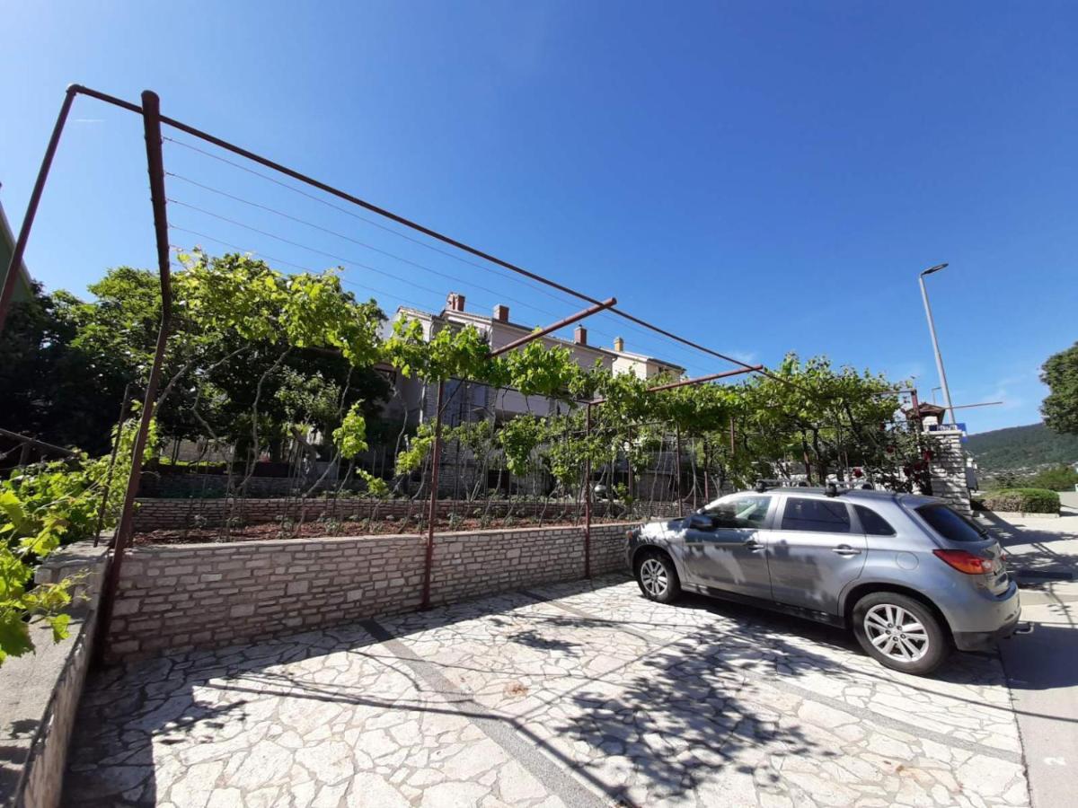 Apartments Izabela Muzic-Fornaric Cres Εξωτερικό φωτογραφία